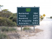 p1010817_strassenschild-a1_nullarbor-180x135